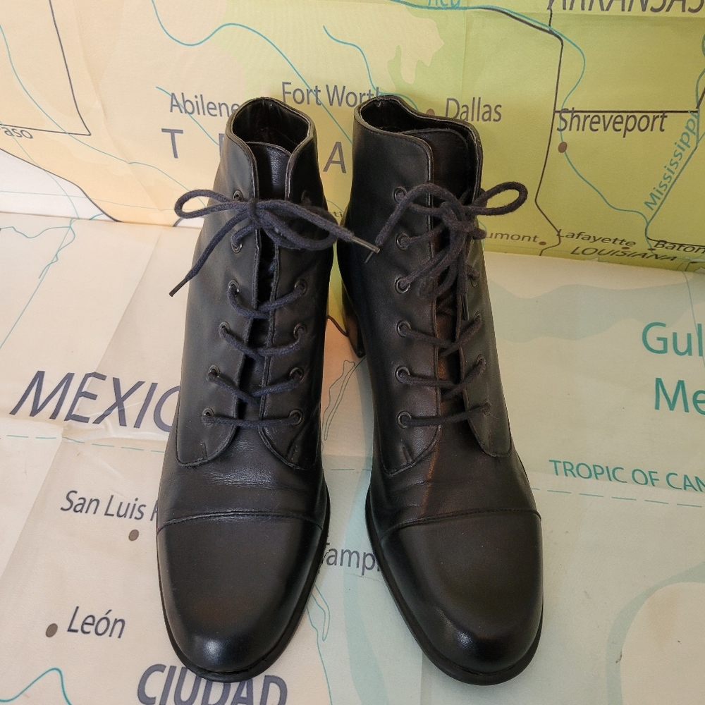 SPA Easy Spirite Black Lace-Up Ankle Boots Size 9N